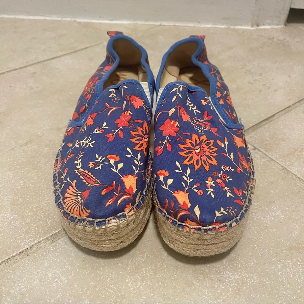 Sam Edelman Blue and Red Floral  Corrin Espadrilles